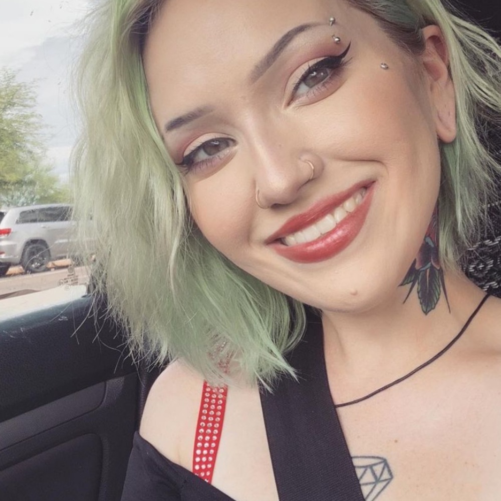 Meet your Posher, Angela renee